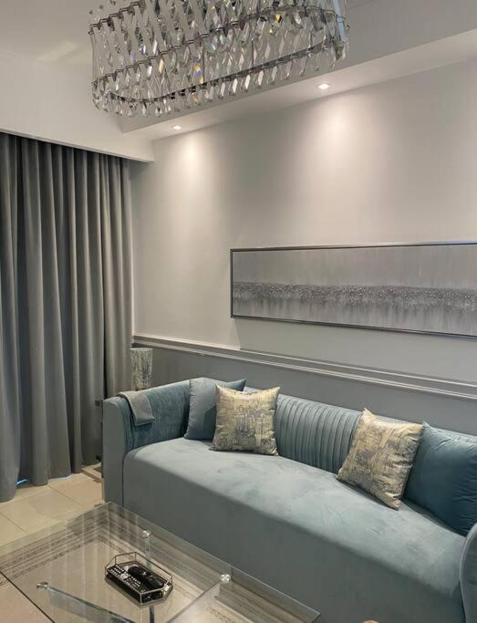 Lux Burj Views -boulevard -prime Location Downtown Apartment *