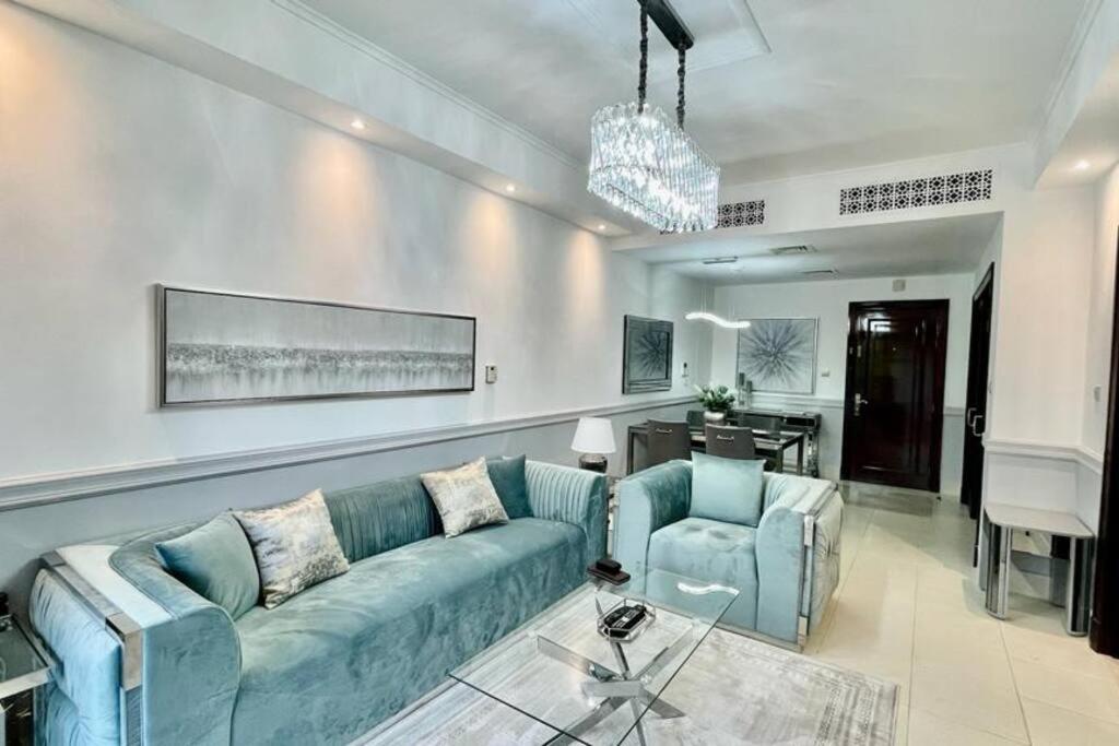 Lux Burj Views -boulevard -prime Location Downtown Apartment Dubai