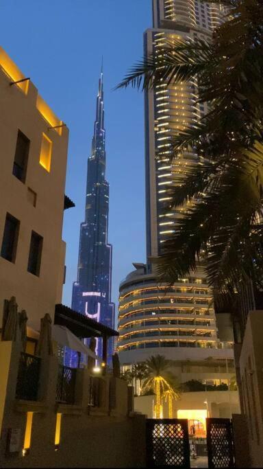 Lux Burj Views -boulevard -prime Location Downtown Apartment Dubai